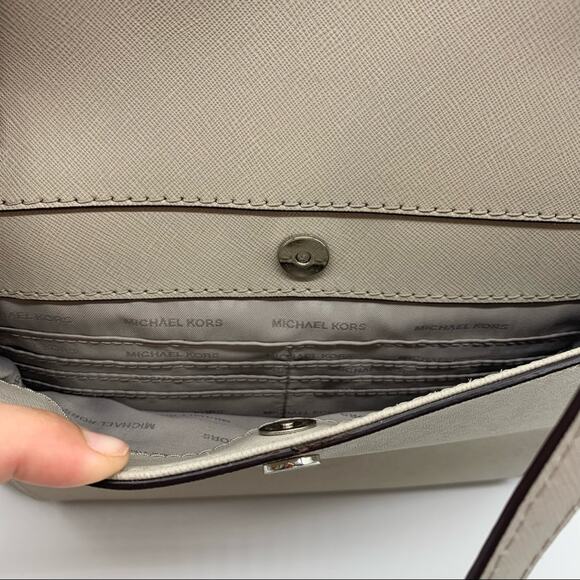 Michael Kors Jet Set Large Zip Top Travel Tote Light Grey - Minimalist Commute - Picture 7 of 16